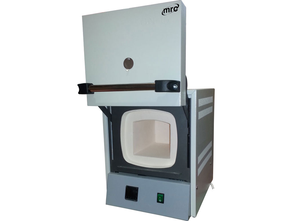 LABORATORY OVENS AND FURNACES FOR HEAT TREATMENT